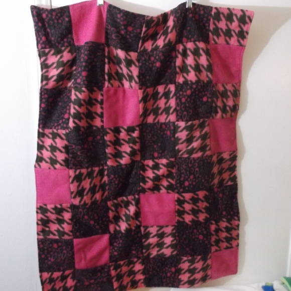 Royale Ragbag Other - Pink Brown Blk Fleece Flannel Quilt Lap Baby Car